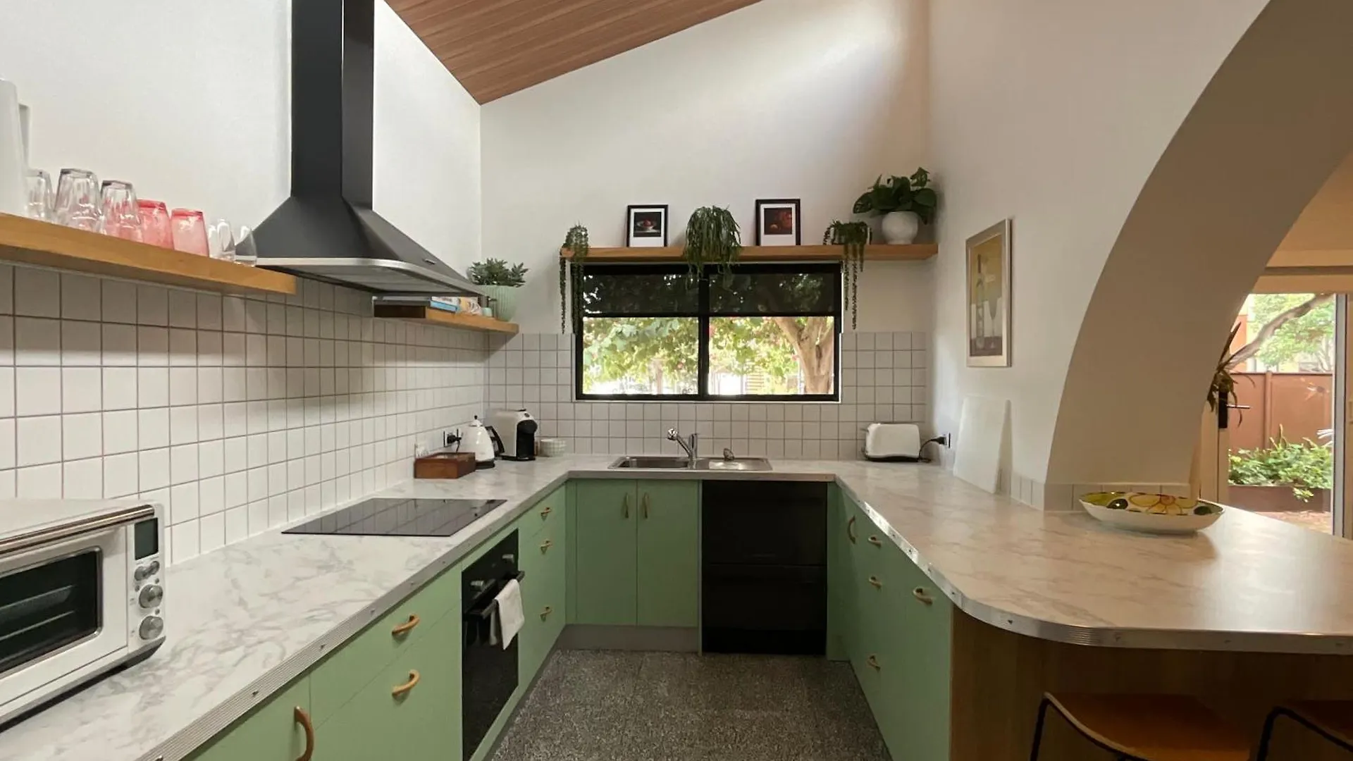 Mintie Villa Rose Park